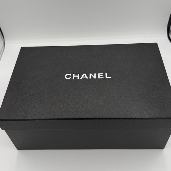 Chanel Shearling Sneakers -Black and Gray - brand new in box size 38 - Picture 6 of 6
